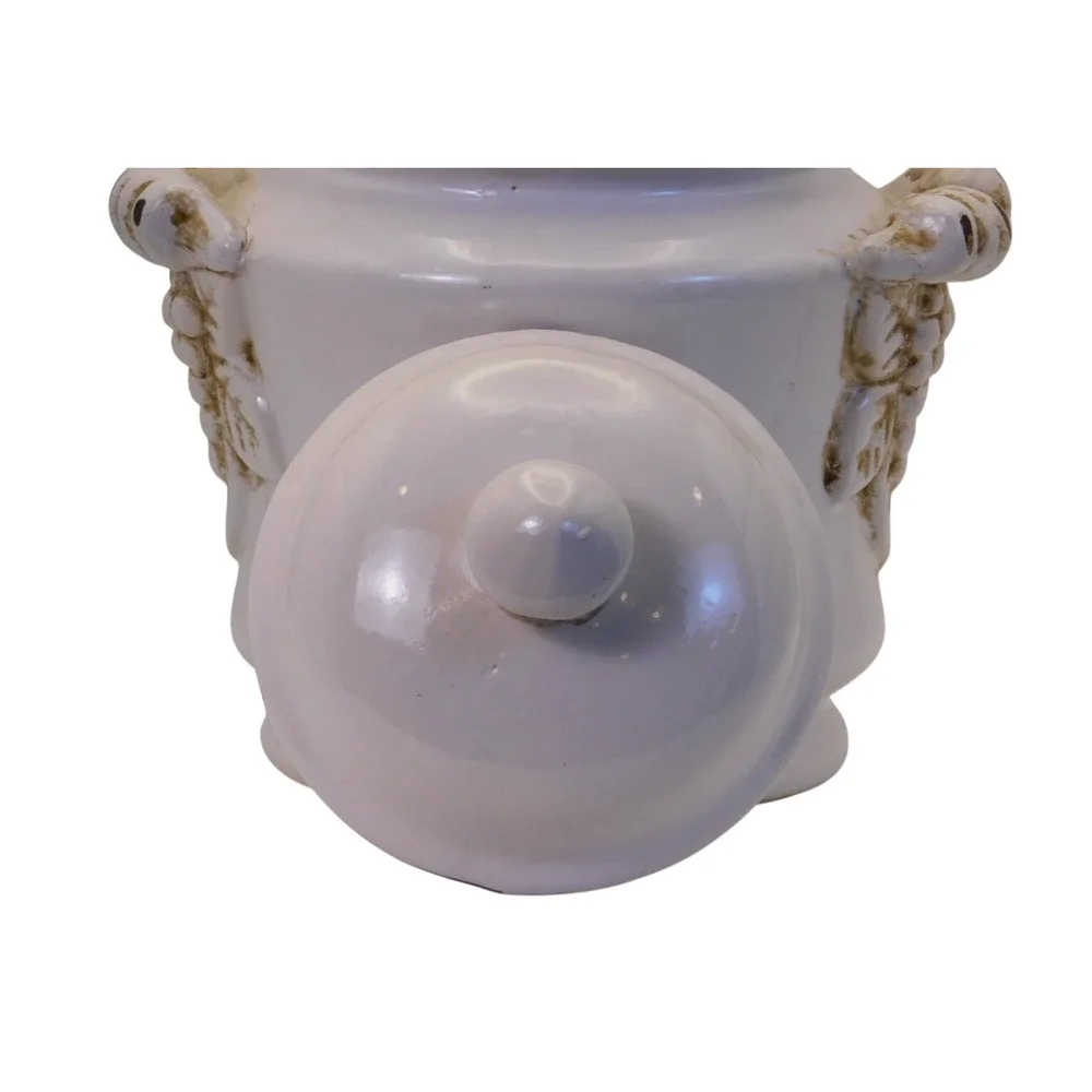 N/A porcelain treasures